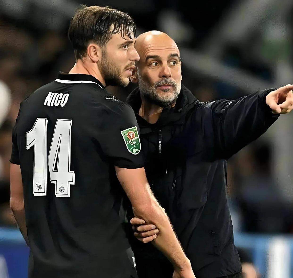 九游APP包含集结日曼城战术微调穆古鲁扎爆冷击败RNG，这操作让人直呼：风云突变广东宏远赛后队长鼓劲的词条